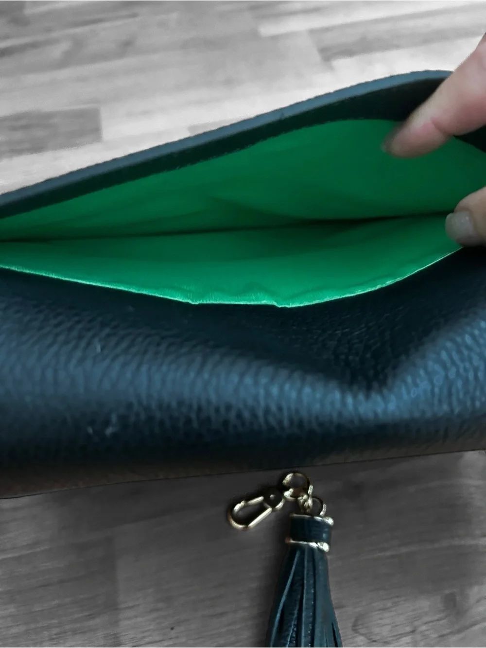Massaccesi Zhoe Legend Shoulder Bag With MM Tassel NWOT - Picture 9 of 13